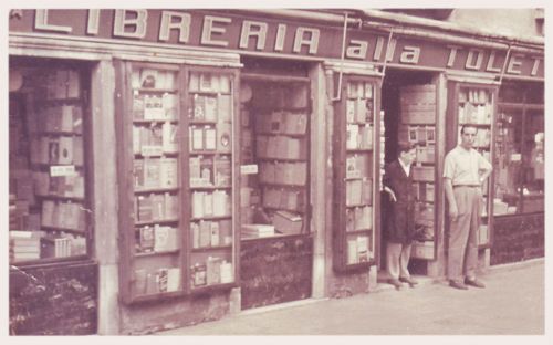La libreria Toletta all'epoca del suo fondatore, Angelo Pelizzato